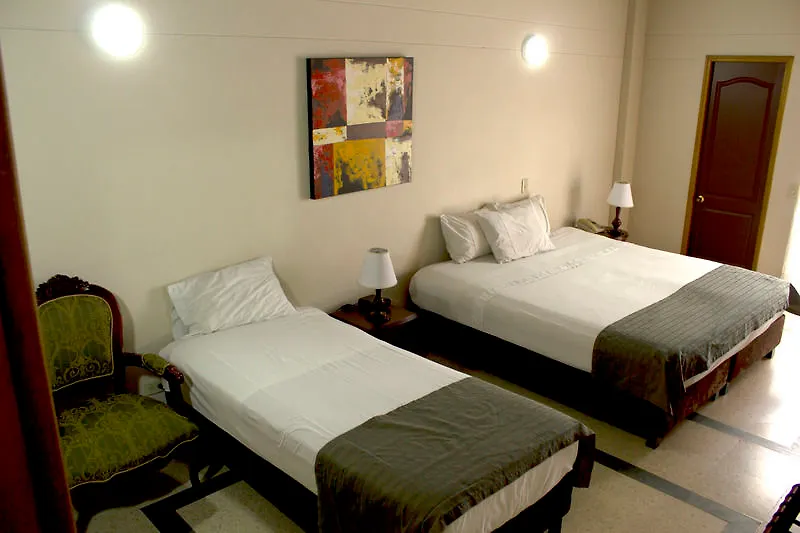 Hotel San Pedro Del Fuerte Medellín 3*,